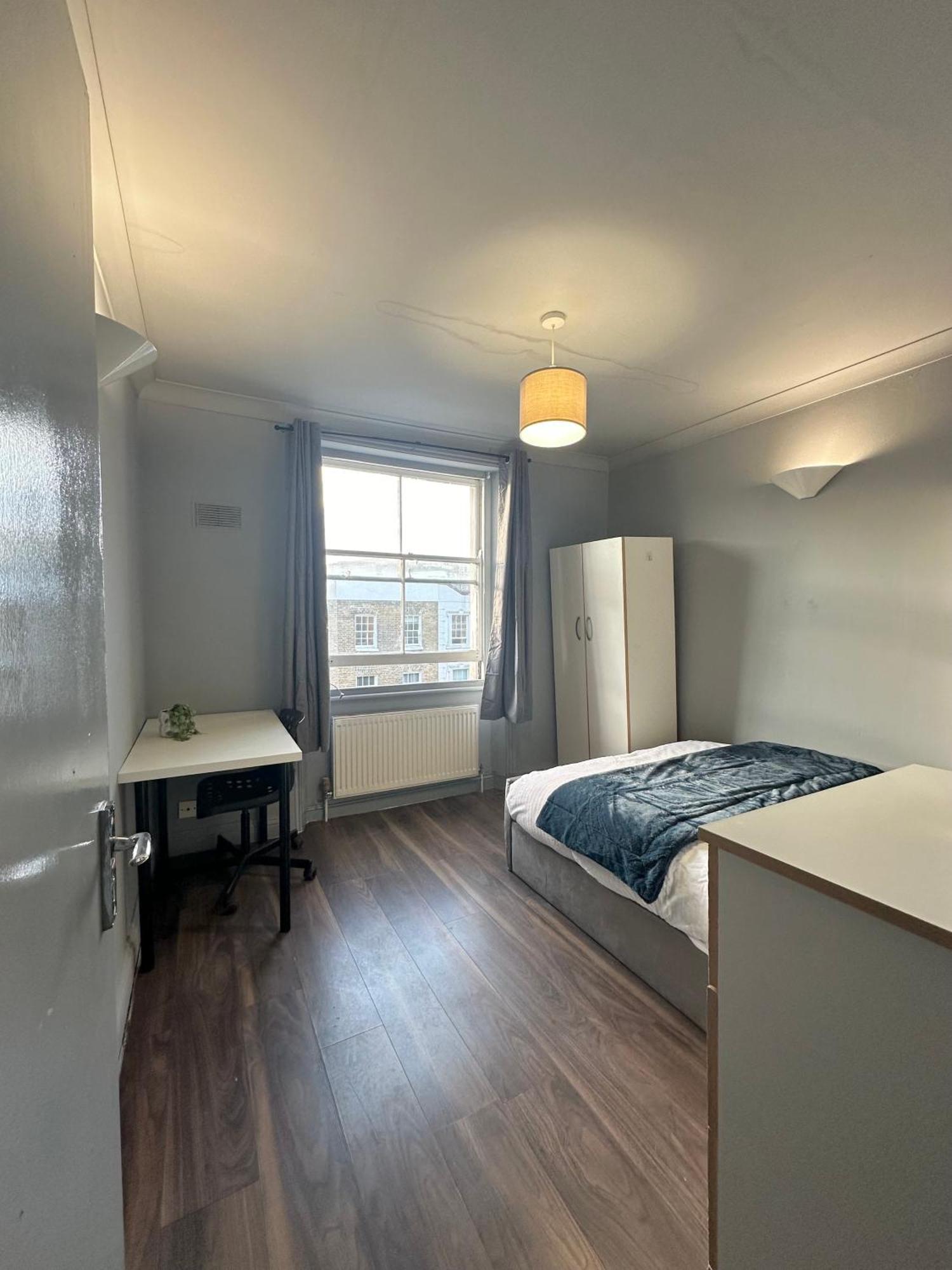 Luxury Room In A 4 Bedroom Flat! 4 Minutes Walk To Kingscross, St Pancras 伦敦 外观 照片