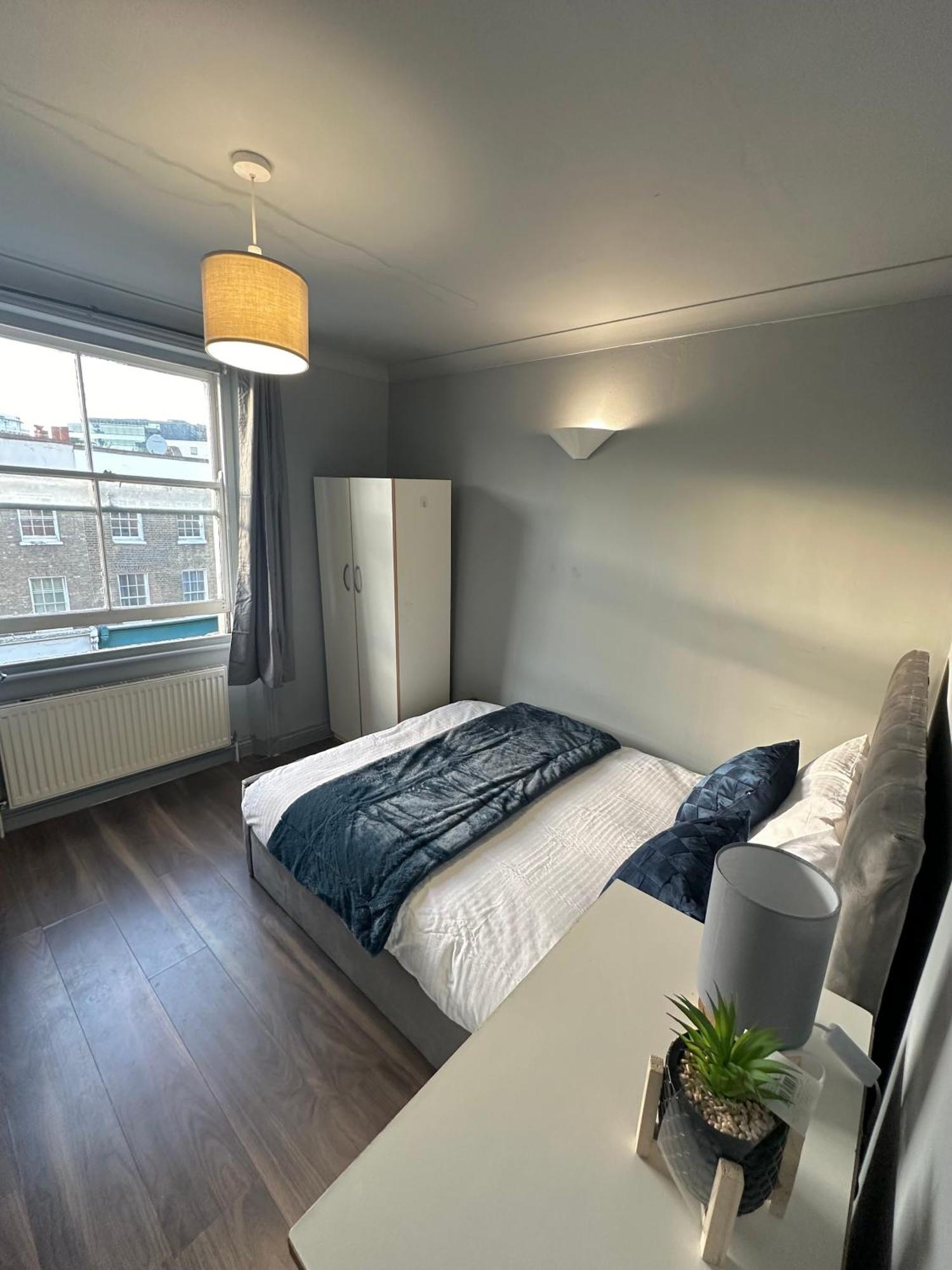 Luxury Room In A 4 Bedroom Flat! 4 Minutes Walk To Kingscross, St Pancras 伦敦 外观 照片